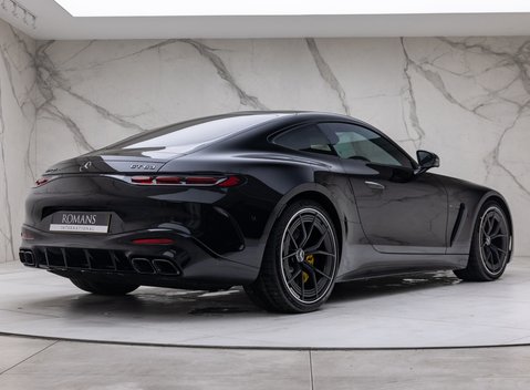 Mercedes-Benz Amg GT 63 PREMIUM + 3