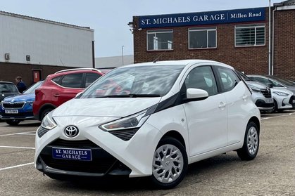 Toyota Aygo 1.0 Aygo X-Play VVT-i CVT 5dr