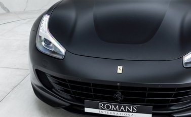 Ferrari GTC4 Lusso V12 23