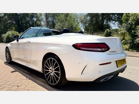 Mercedes-Benz C Class 2.0 C 220 AMG Line Night Edition Premium+ D Auto 2dr 15