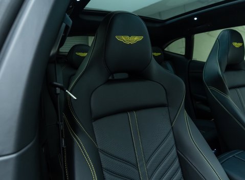 Aston Martin DBX 707 15