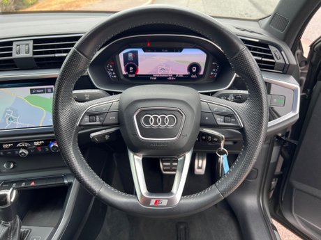 Audi Q3 2.0 TFSI 40 S line S Tronic quattro Euro 6 (s/s) 5dr 8
