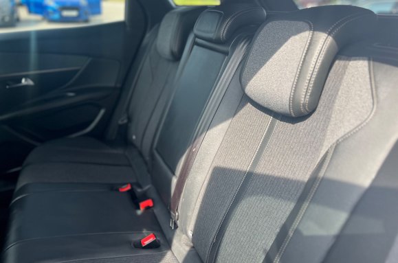 Peugeot 3008 1.6 PURETECH S/S GT LINE AUTO 31