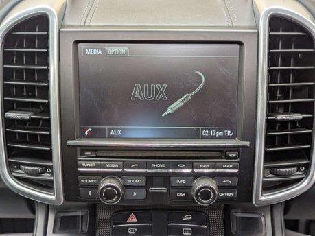 Porsche Cayenne 4.8 Cayenne V8 T Tiptronic S 4WD 5dr 60