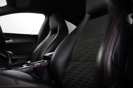 Mercedes-Benz CLA Class CLA 200 AMG LINE NIGHT EDITION 33