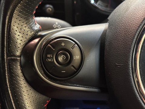 Mini Hatch 2.0 John Cooper Works Euro 6 (s/s) 3dr 16