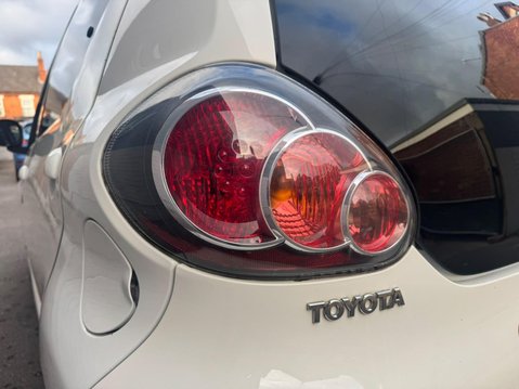 Toyota Aygo 1.0 VVT-i Go Euro 5 5dr 28