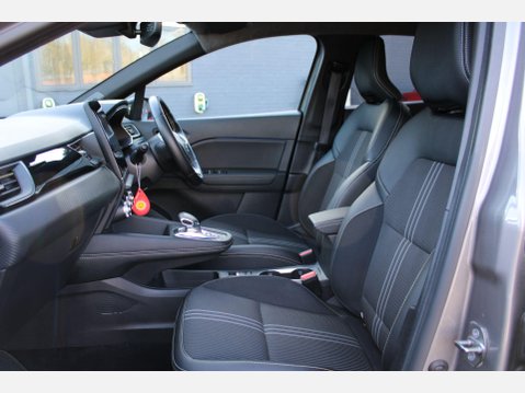 Renault Captur 1.6 E-TECH E-Tech engineered BOSE Edition Auto 10