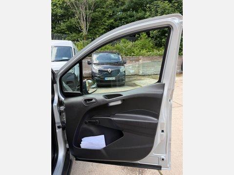 Ford Transit Courier 1.5 TDCi Panel Van 5dr Diesel Manual L1 Euro 6 (SLD) (75 ps) 27