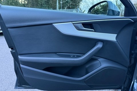 Audi A4 TDI SPORT AUTOMATIC -VIRTUAL COCKPIT -APPLE CARPLAY -REVERSE CAMERA 24