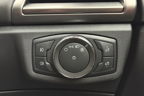 Ford Mondeo VIGNALE HYBRID - RARE CAR -CAMERA-HEATED/COOLED/ELECTRIC SEATS -HUGE SPEC 55