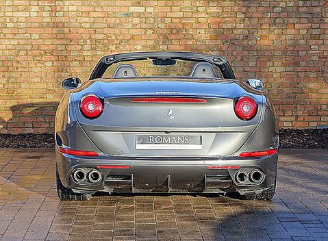 Ferrari California T 10