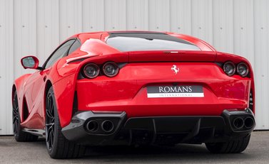 Ferrari 812 Superfast 3
