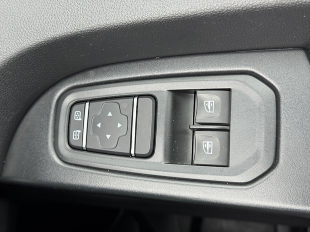 Renault Trafic LWB L2H1 Low Roof Advance L130 Air Con Sensors EURO 6 23