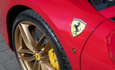 Ferrari 488 Spider 28