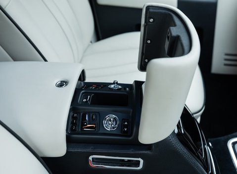 Rolls-Royce Phantom Series II 33