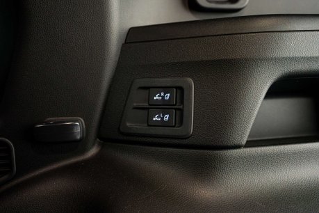 Toyota Land Cruiser ZX300 3.5 Automatic Petrol 13