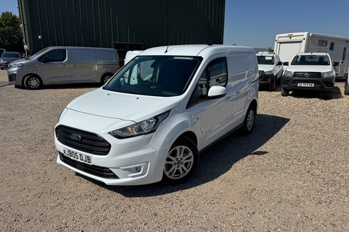 Ford Transit Connect SWB L1H1 Low Roof Limited Air Con Alloys Sensors EURO 6 NO VAT