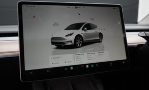 Tesla Model Y RWD Comfort Suspension One Owner Low Mileage Heated Seats & Steering Wheel  20