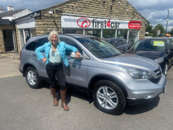 Heather from Hebden Bridge collecting her Honda CR-V
