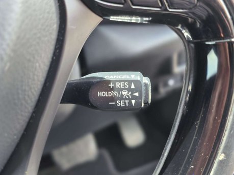 Toyota C-HR 1.8 VVT-h Dynamic SUV 5dr Petrol Hybrid CVT Euro 6 (s/s) (122 ps) 27