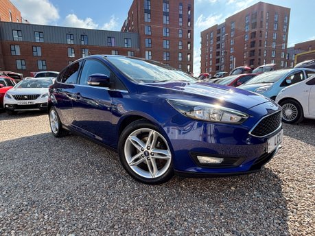Ford Focus ZETEC 125BHP…1 PREVIOUS OWNER.. 8 MAIN DEALER SERVICES.. SAT NAV..BLUETOOTH