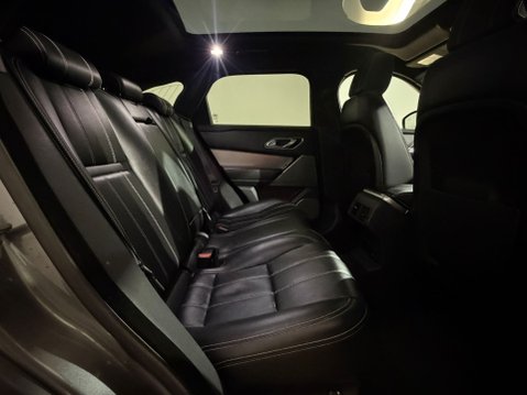 Land Rover Range Rover Velar R-DYNAMIC SE 21