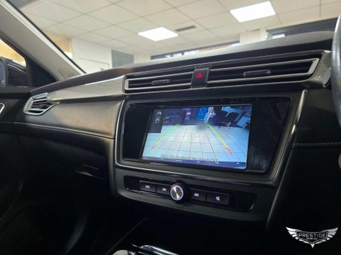 MG MG5 52.5kWh Excite Auto 5dr 74