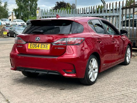 Lexus CT 200H LUXURY 10