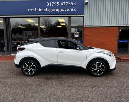 Toyota C-HR 1.8 C-HR-Dynamic HEV CVT 5dr 10