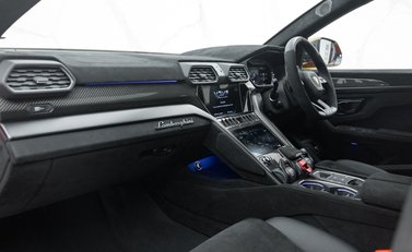 Lamborghini Urus PERFORMANTE 23