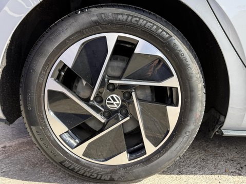 Volkswagen ID.3 Pro Performance 58kWh Business Hatchback 5dr Electric Auto (204 ps) 15