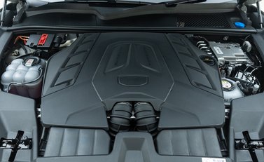 Porsche Cayenne TURBO E-HYBRID 43