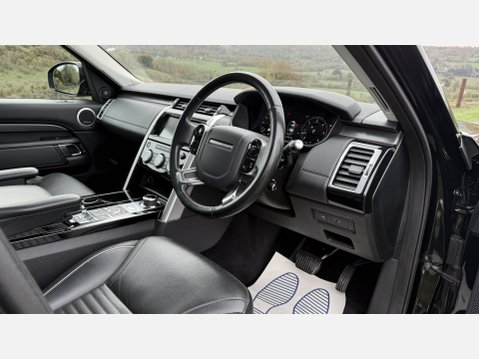Land Rover Discovery SDV6 HSE LUXURY 23