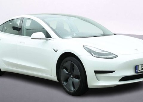 Tesla Model 3 Standard Range Plus Saloon 4dr Electric Auto RWD (241 bhp) 1