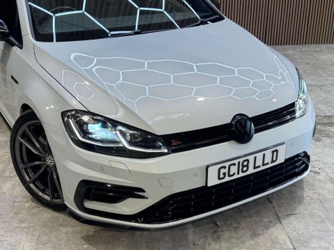 Volkswagen Golf 2.0 Golf R TSi Semi-Auto 4WD 5dr 12
