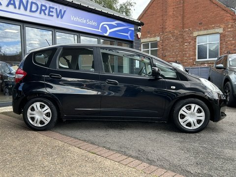 Honda Jazz I-VTEC SE 2