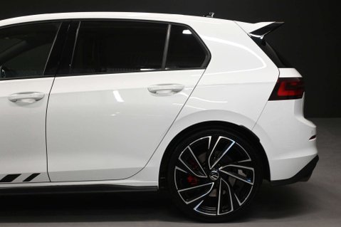 Volkswagen Golf 2.0 Golf Clubsport GTi TSi Semi-Auto 5dr 41