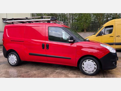 Vauxhall Combo 1.6 Turbo D 2000 Edition Panel Van 4dr Diesel Manual L1 H1 Euro 6 (75 ps) 5