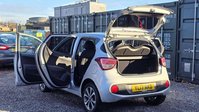 Hyundai i10 1.2 Premium SE Hatchback 5dr Petrol Auto Euro 6 (87 ps) 9