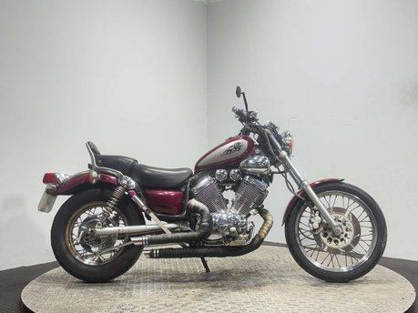 Yamaha XV 400 1995 37k running project bike spares or repair cruiser 400cc