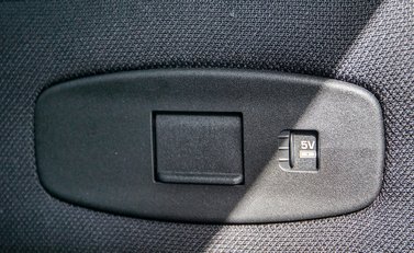 Land Rover Defender 110 X P400 26