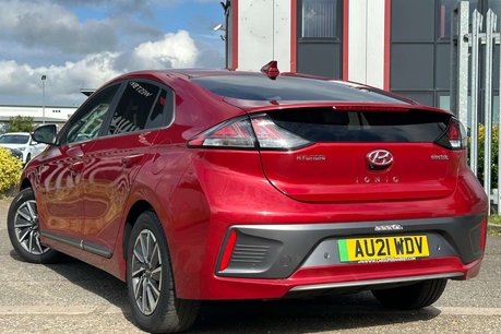 Hyundai IONIQ IONIQ Premium SE BEV 5dr 17