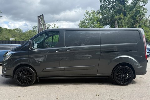 Ford Transit Custom 300 LIMITED P/V L2 H1 - NO VAT -LONG WHEEL BASE -20 INCH ALLOYS - BODYKIT 5