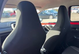 Toyota Aygo VVT-I X-TREND X-SHIFT 5 DOOR AUTO 27