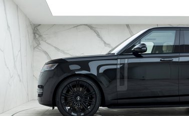 Land Rover Range Rover P530 First Edition 29