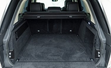 Land Rover Range Rover D300 Westminster Black Edition 26