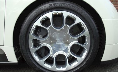 Bugatti Veyron 16.4 Grand Sport 10