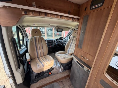 IH Motorhomes TIO RL REAR LOUNGE MODEL LOW MILEAGE 16