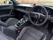 Porsche 911 Carrera GTS Manual 10